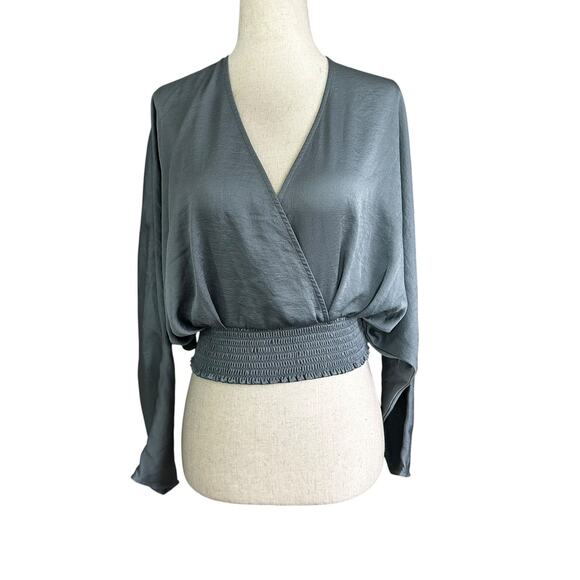 Express Blue Tie Bow Deep V-neck Blouse Women's Size Small | 63-55-2 - Picture 1 of 4